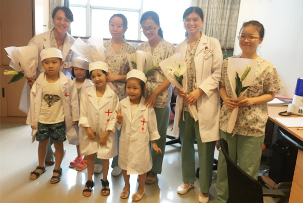 今天，中国医师节，这群孩子道出了我们的心声。