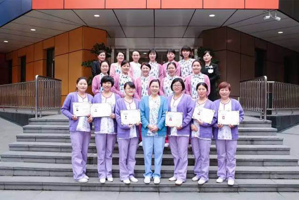 授人以鱼不如授人以渔，月嫂培训班免费报名！